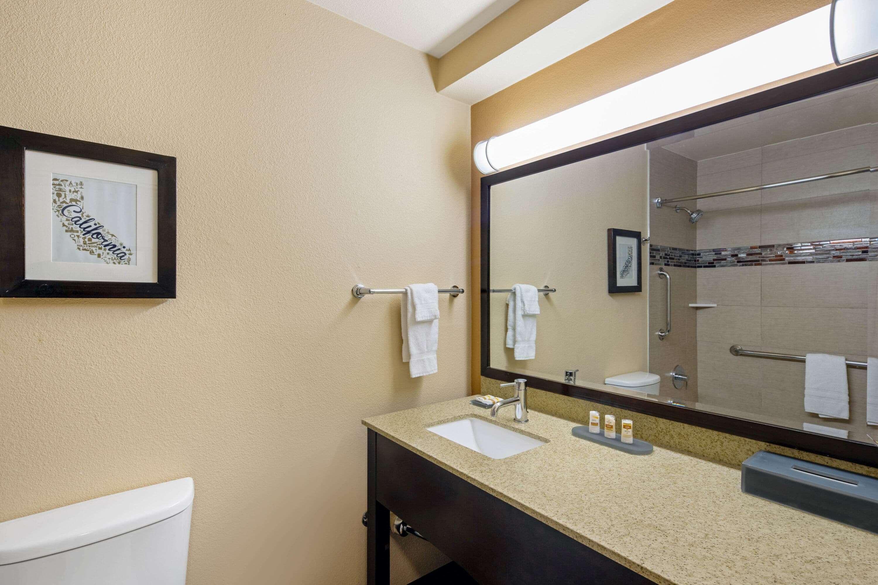 University Inn & Suites Berkeley Eksteriør billede