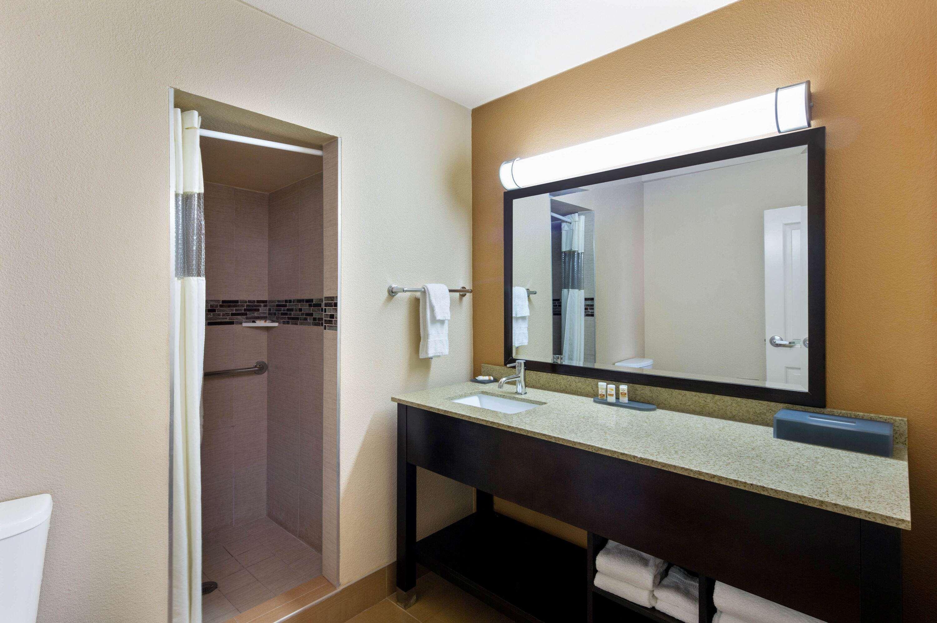 University Inn & Suites Berkeley Eksteriør billede